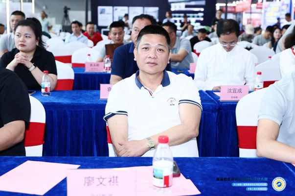巧技筑界，狀元護(hù)航 | 金科瓷磚獨(dú)家冠冕工匠盛典！